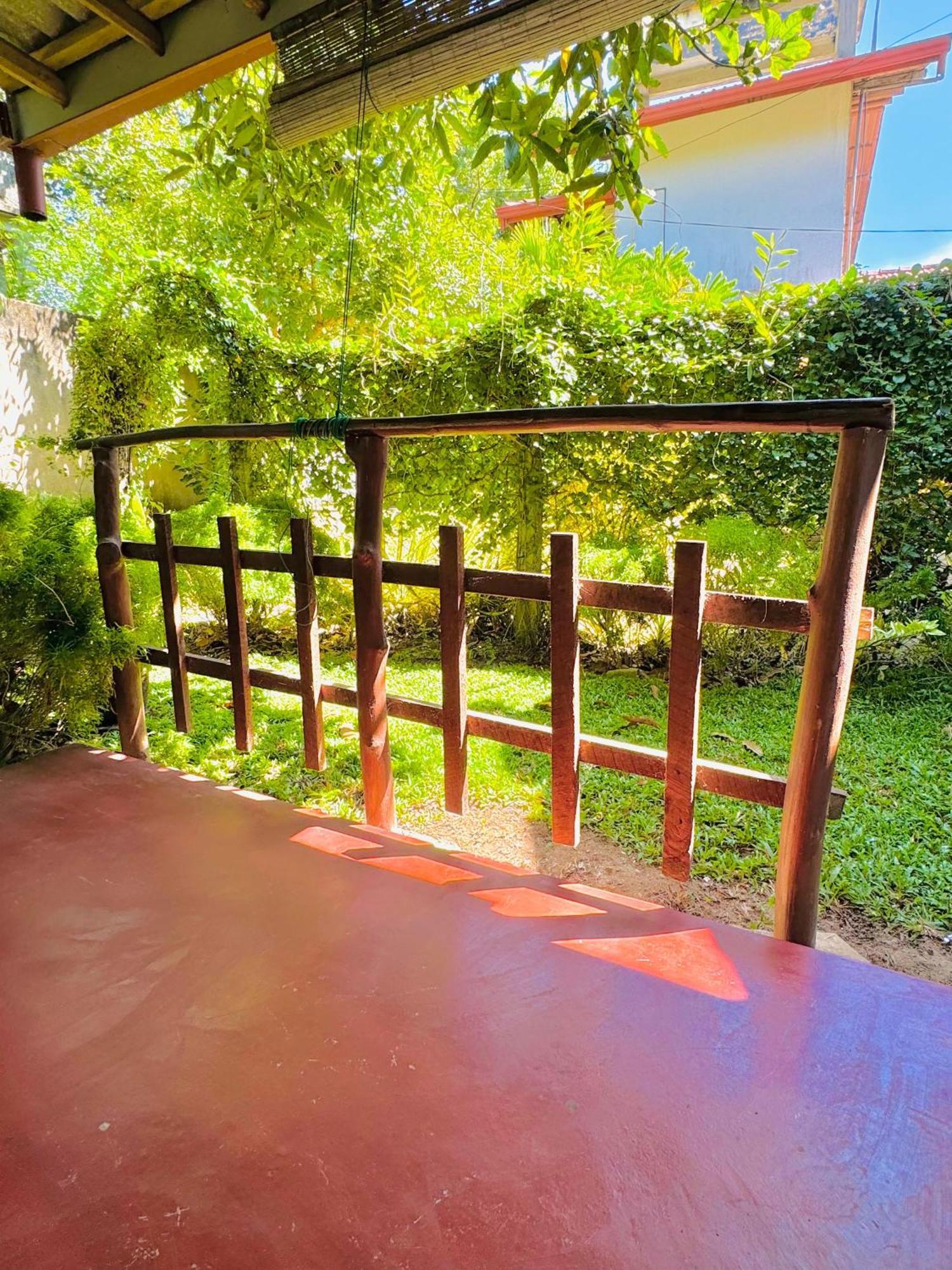 Nethmi Homestay & Restaurant Tangalle Exterior photo