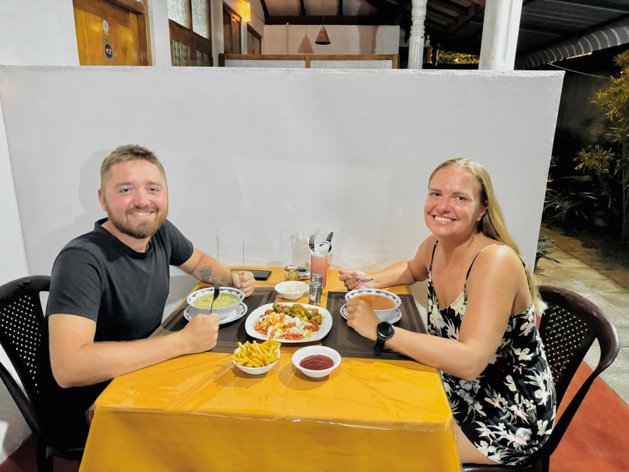 Nethmi Homestay & Restaurant Tangalle Exterior photo