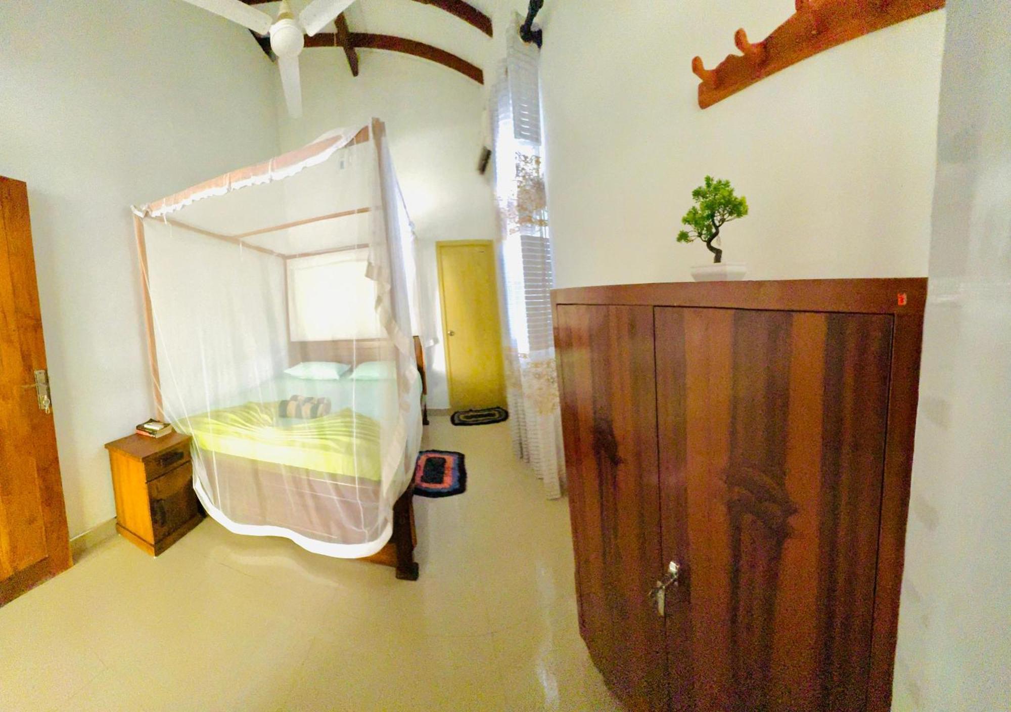 Nethmi Homestay & Restaurant Tangalle Exterior photo